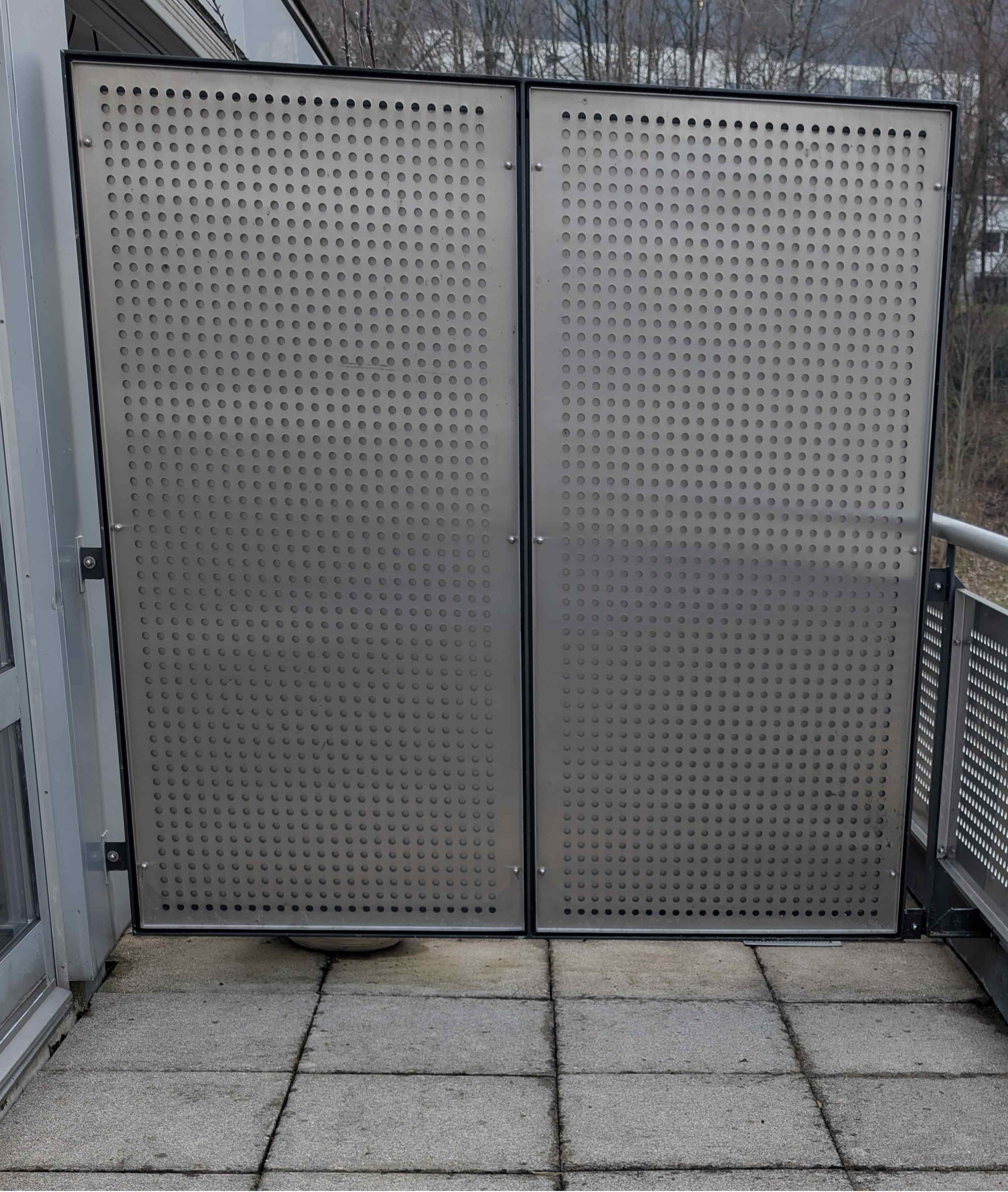 Garageneinfahrt nach der Reinigung